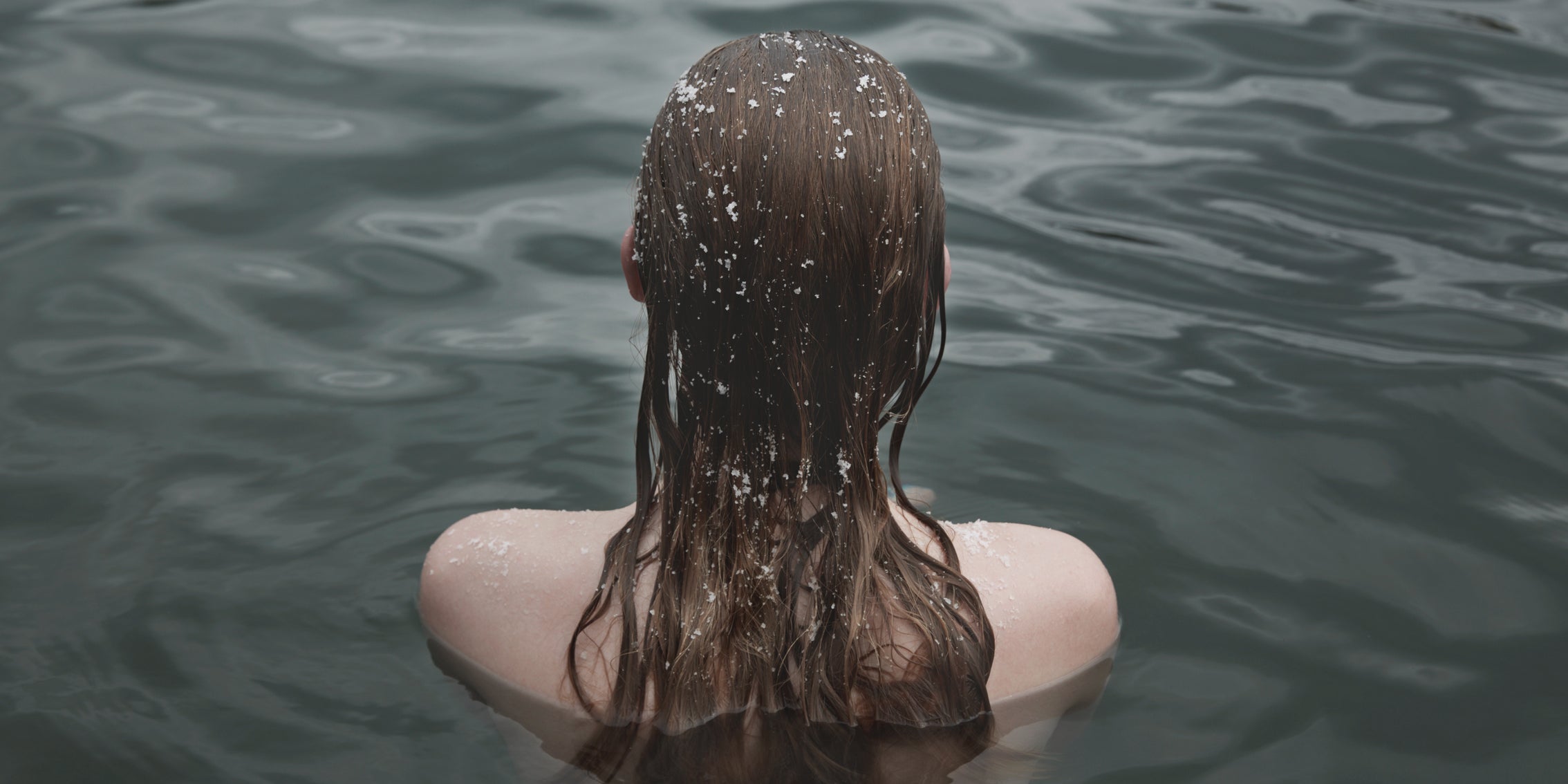 Icelandic clean skincare rooted in Arctic botanicals. Small-batch formulas for sensitive, stressed skin. Made in Iceland by founder Íris Laxdal. Free shipping over $100.