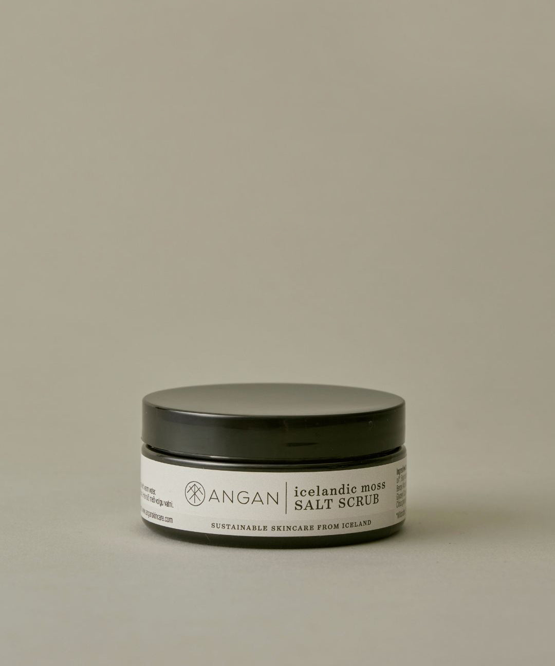 ANGAN Icelandic Moss Salt Scrub 100g — exfoliating body scrub with Arctic sea salt