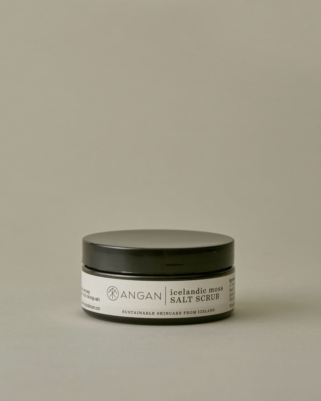 ANGAN Icelandic Moss Salt Scrub 100g — exfoliating body scrub with Arctic sea salt