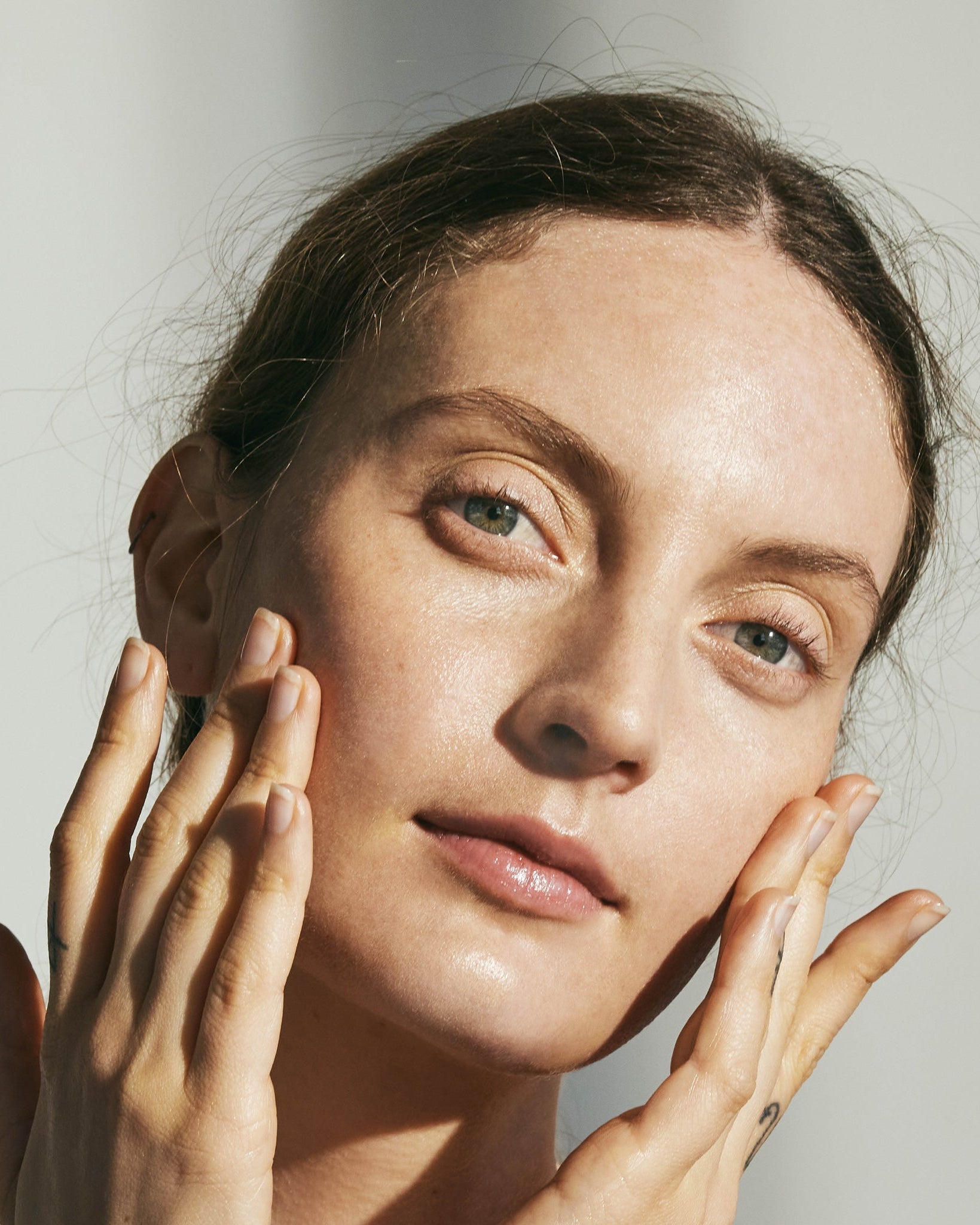 ANGAN Arctic Youth Face Oil texture — lightweight golden face oil