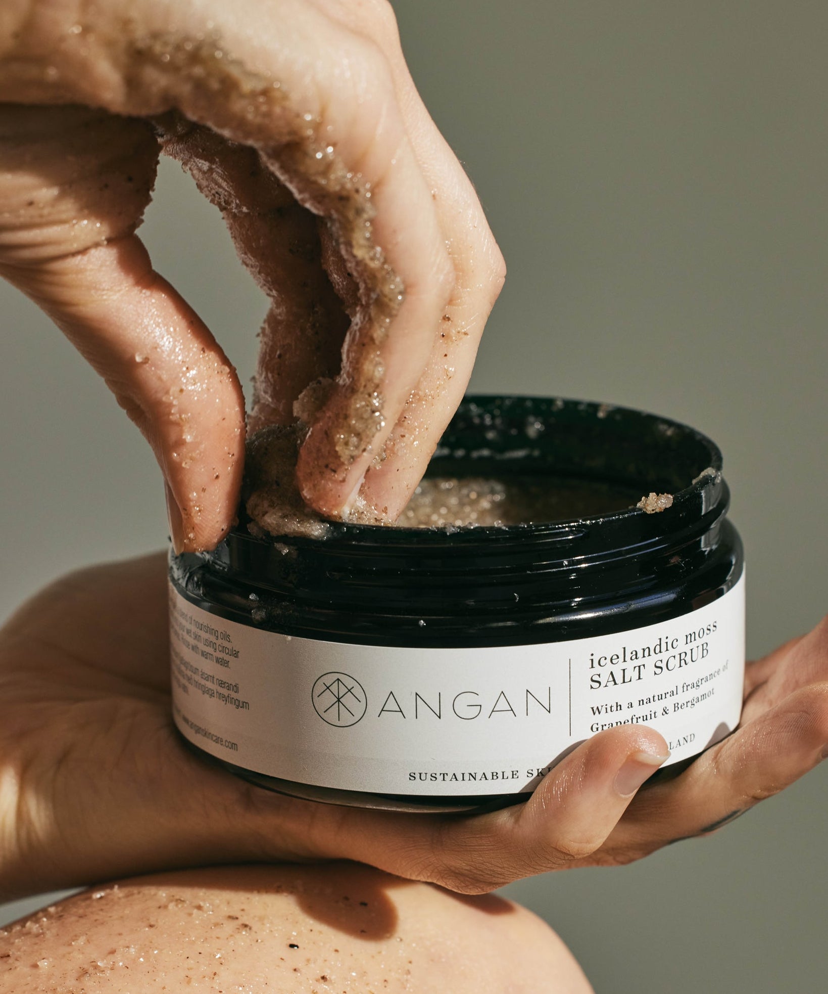 ANGAN Body Treat Duo — salt scrub and bath salt duo